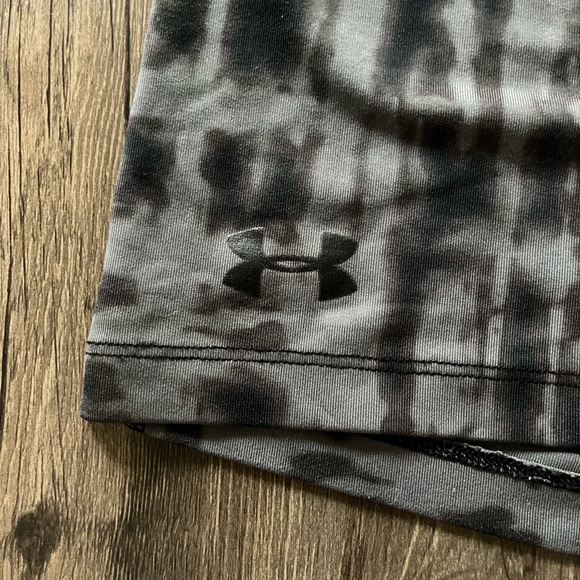 Under Armour Women’s Black & Grey Spandex Shorts Sz M - Picture 2 of 5